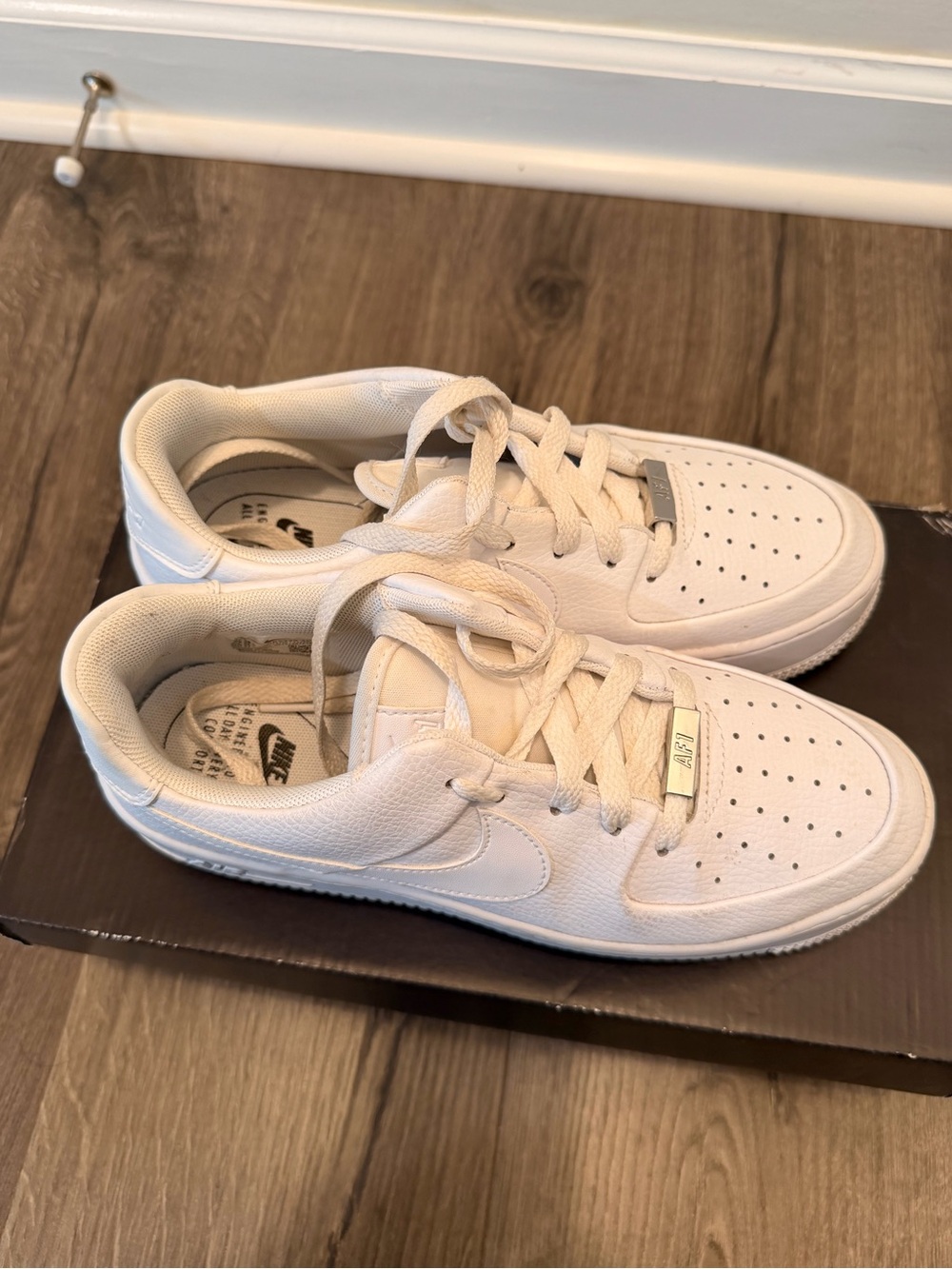 Nike Air Force 1 Sage Low Women's Shoe - Picture 6 of 10